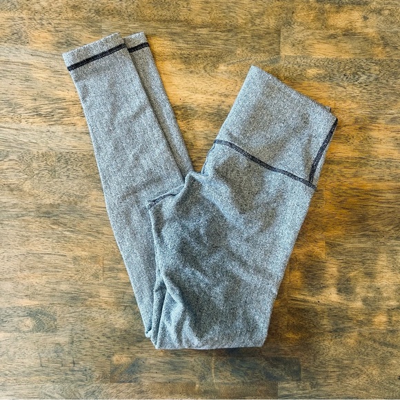 Lululemon Leggings- Gray Herringbone Design- Gently Used - Picture 4 of 4